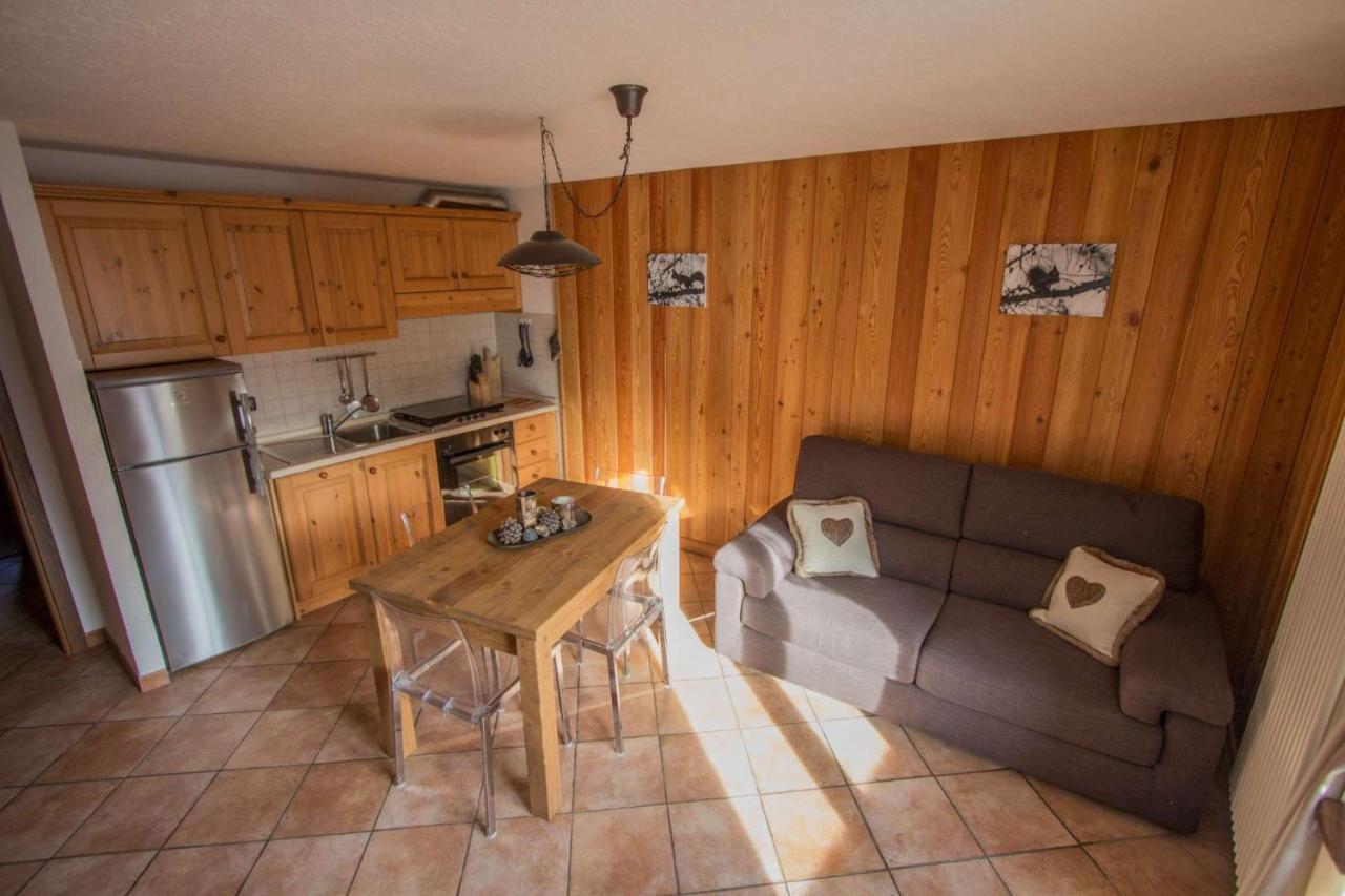Casa Alfredo Apartment Cogne Ruang foto